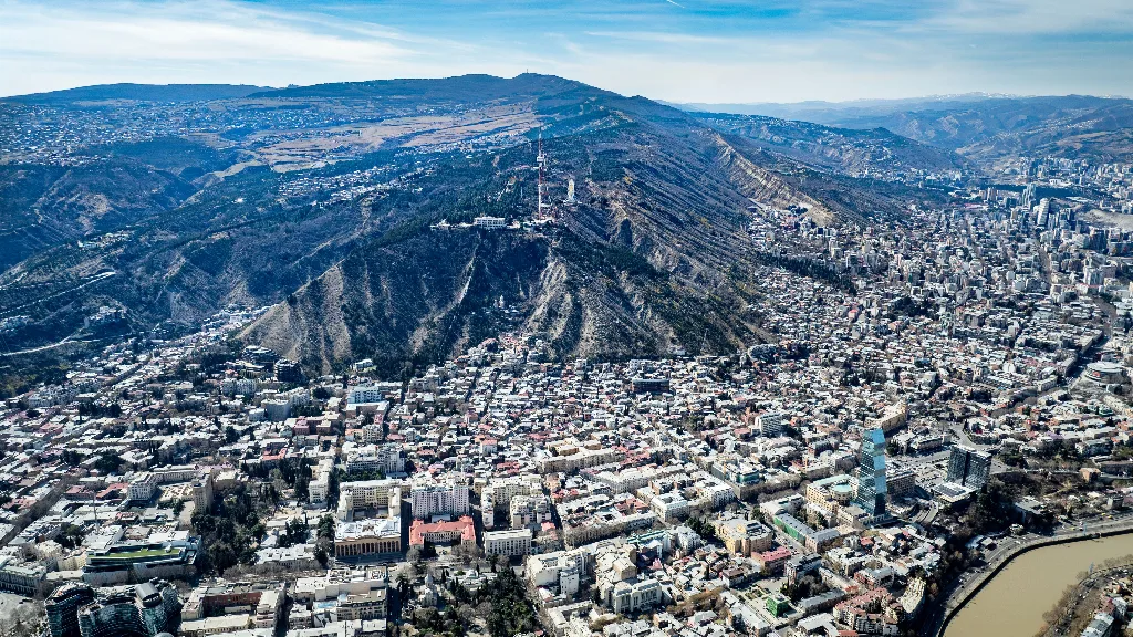 🇬🇪 Грузия меняет правила для иностранных предпринимателей и фрилансеров
